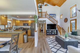 Pet-Friendly Cabin with Fire Pit in Pinetop! - Indian Pine - 5