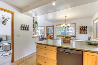 Pet-Friendly Cabin with Fire Pit in Pinetop! - Indian Pine - 2
