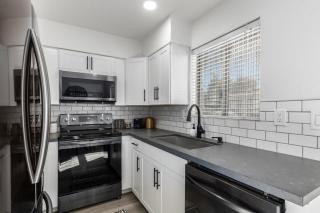 Modern Townhouse-Walk 2 OldTown-4 Heated Pools - Scottsdale - 4