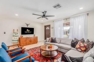 Diamond Family Retreat-Private Pool-Outdoor Living Room - 9