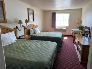 Columbine Inn and Suites - 2