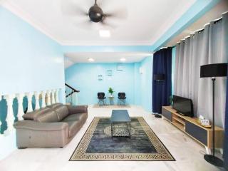 Dian Villa Homestay Kuantan with Private Pool - Kuantan - 4