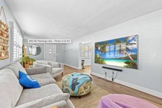 Downtown Beach Cottage - Heated Pool - Stuart - 8