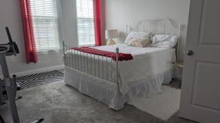 CoZy One Bedroom Apartment Exquisite - Raleigh - 3