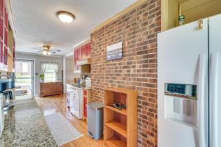 Waterfront Lake Gaston Home with Private Dock! - Littleton - 1