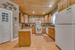 Ruidoso Mountain Cabin with Deck, 1 Mi to Hiking - Ruidoso - 5