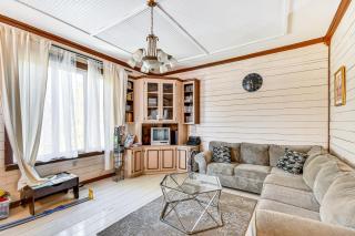 Sunroom and Decks Family Home in Tallassee! - Tallassee - 7