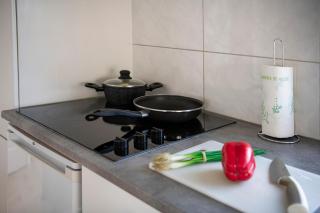 64, Charming Nature Retreat, Near Efteling, with Private Parking & Garden - 1