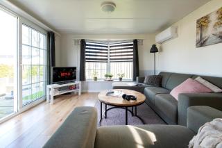 64, Charming Nature Retreat, Near Efteling, with Private Parking & Garden - 1