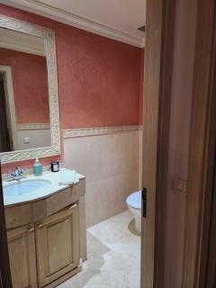 Number Nine Triangle d'Or by IB Signature - Chic 3-Bedroom family apartment in sought-after area, 24 x7 Security - Self check-in - Parking - City View with terrace - Walk to Cafes! City Centre - Casablanca - 6