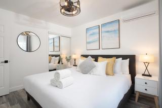 3 Bed House with Fire Pit Table and BBQ - Downtown - San Diego - 5