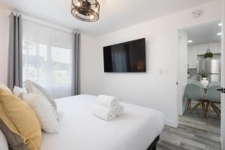 3 Bed House with Fire Pit Table and BBQ - Downtown - San Diego - 4