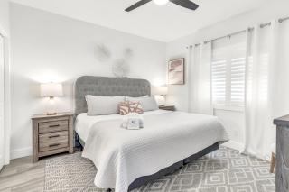 Palms of Seagrove D5, Steps to the Beach, Sleeps 4, Pool, 2 bikes and 5 mins from Seaside - Seagrove Beach - 4
