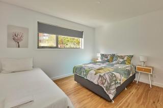 The Gorge Townhouse, stunning home & location! - Royal Park - 1