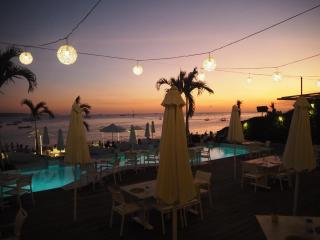 Pronoia Beach Resort - Jimbaran - 9