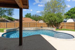 The Charming House & Pool in DFW - Keller - 8