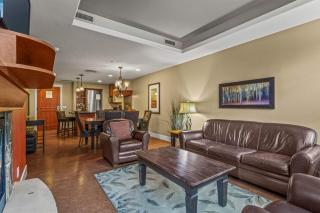 Luxury Resort 2Bedroom 2Bath Sleeps 6 945 square feet - 4