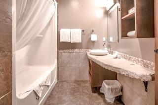 Luxury Resort 2Bedroom 2Bath Sleeps 6 945 square feet - 6