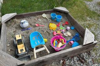 Family, Pet Friendly Sechelt Waterfront Home, Beach Access, Sleeps 14 - 2