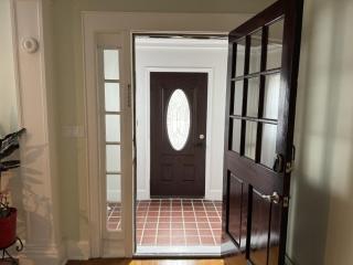 Modern Queen Room Near EWR - 9