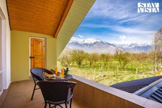 The Dewan Bagh with Heater at Srinagar by StayVista - 4