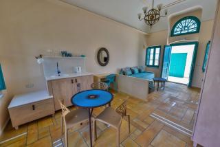 Magnificent Santorini Villa 3 Bedrooms Villa Royal Beautiful Caldera View With 2 Outdoor Hot Tubs Oia - 8