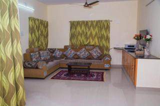 BRUNDHA HOMESTAY Villa with Garden - Tirupati - 5