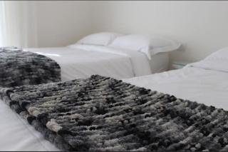 Eden Stays Spacious beautifully designed 4BR apt - New cairo - 3