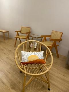 Lemon Olive Stylish Townhouse - 7