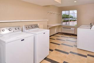 Candlewood Suites Beaumont by IHG - Beaumont - 3