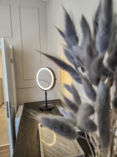 GELI Homes L1 - 2x Zimmer, 2x Kingsize Bett, 1 bis 4 Personen, Parkplatz, TV, Wifi, top Küche, Kaffee, Tee - Lünen - 8