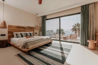 Ostrako Beachside Suites - 0