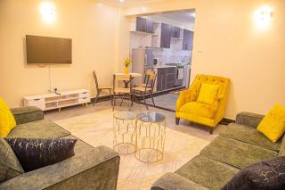 The Furnished Homes KE, Lake View & GYM - 0