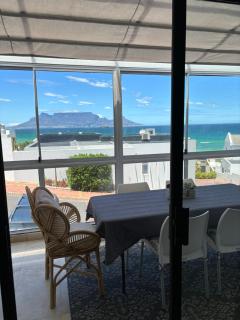 Our Cape Town Home - Bloubergstrand - 5