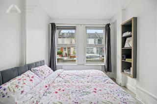 Cosy Tottenham Apartment Sleeps 4 - London - 1
