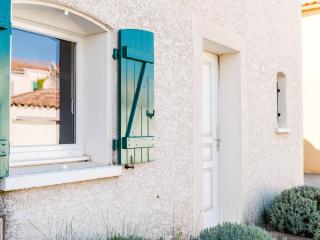 Villa 4 pièces lumineuse avec terrasse, garage, 6 couchages, proche plage et commerces, Narbonne-Plage - FR-1-409-19 - Narbona - 1