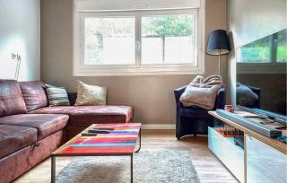 3 Bedroom Stunning Home In Lanvaudan - 9