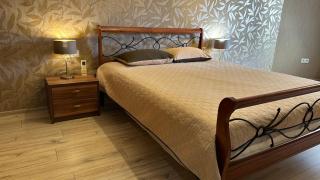 Spacious Apartment by the Kura River with Great Views - Tbilisi - 9