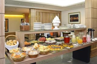 Castel Plaza Hotel - 8