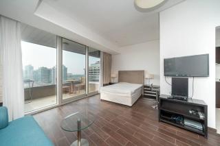 StoneTree - Spacious Studio - The Matrix - Dubai - 1