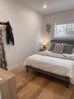 Elora’s Irvine River Suite - 2