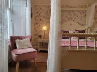 Puddle Duck Lodge – Adults Only - 7