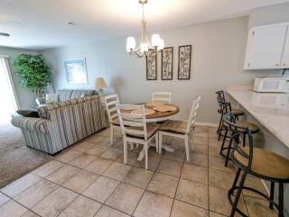 PCB Haven - 2 Bedroom/1.5 Bath Condo in Gulf Highlands - 4