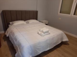 Marco's Spacious Apartment - Tirana - 2