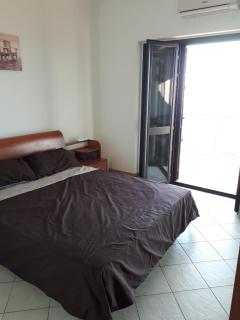 Balcony - SeaViews - Sleeps 8 - Authentic Italy - 2