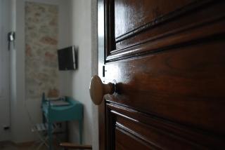 SORTIE 44 - NEWLY renovated 1 bedroom, center of old Antibes - Antibes - 1