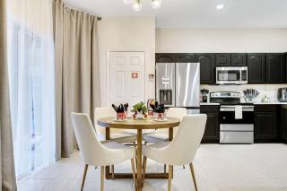Immersive Themed Villa in Resort 4mi to Disney with Game Room and Private Pool - Orlando - 9