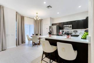 Immersive Themed Villa in Resort 4mi to Disney with Game Room and Private Pool - Orlando - 3