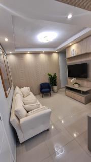 Alto Luxo colado no Shopping - 2