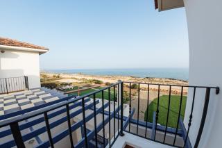 Stunning seafront villa with private pool - 6